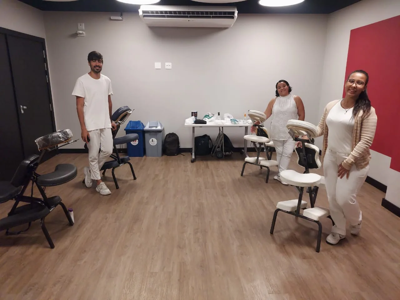 Quanto custa quick massage para empresas no RJ